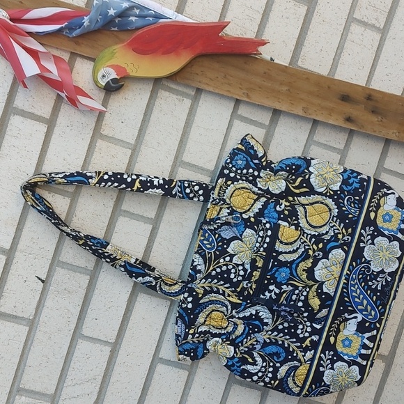 Vera Bradley Handbags - Vera Bradley Pocketbook